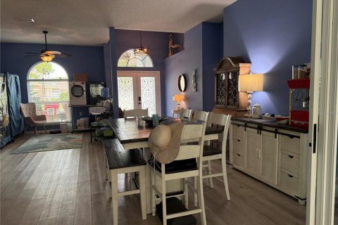 House in Spring Hill, Florida 3 bedrooms, 216.28 sq.m. № 1669802 - photo 5