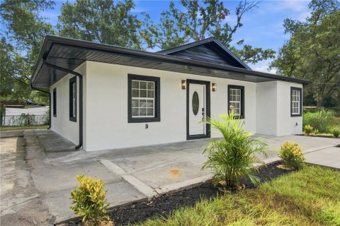Villa ou maison à vendre à Tampa, Floride: 3 chambres, 83.89 m2 № 2322288 - photo 19