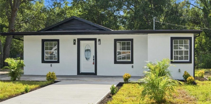 Villa ou maison à Tampa, Floride 3 chambres, 83.89 m2 № 2322288