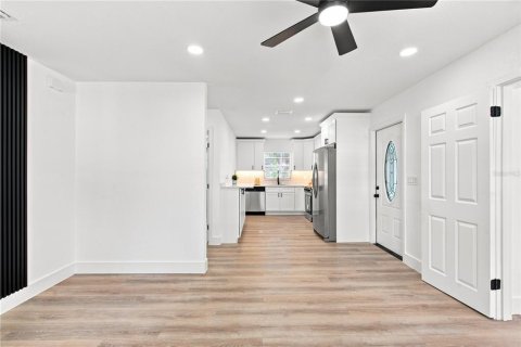 Villa ou maison à vendre à Tampa, Floride: 3 chambres, 83.89 m2 № 2322288 - photo 5