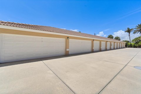 Copropriété à vendre à Hutchinson Island South, Floride: 3 chambres, 199.09 m2 № 2186416 - photo 25