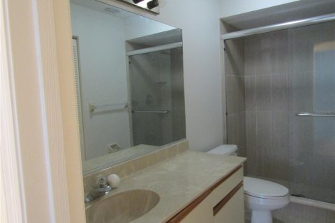 Снять в аренду кондоминиум в Сарасота, Флорида 2 спальни, 109.44м2, № 2101501 - фото 14