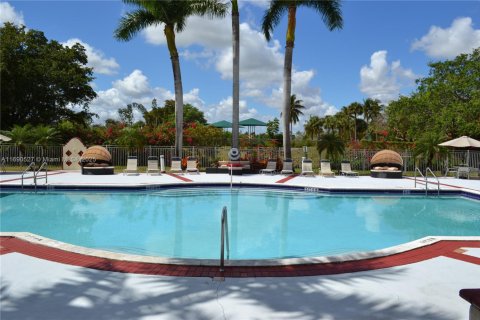 Condo in Miami, Florida, 2 bedrooms  № 1926260 - photo 26