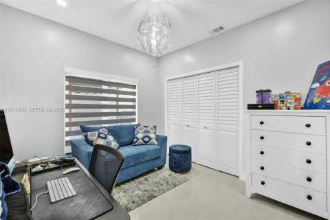 Купить виллу или дом в Майами, Флорида 3 спальни, 134.06м2, № 2032487 - фото 24