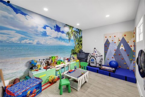 Купить виллу или дом в Майами, Флорида 3 спальни, 134.06м2, № 2032487 - фото 13
