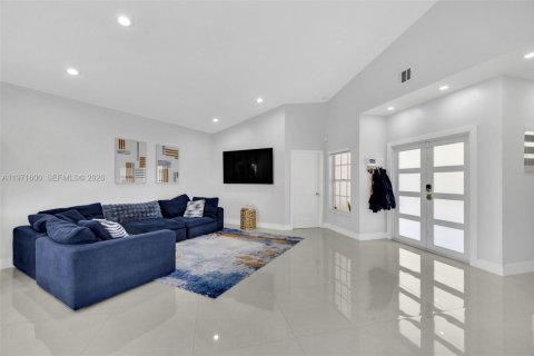 Купить виллу или дом в Майами, Флорида 3 спальни, 134.06м2, № 2032487 - фото 5