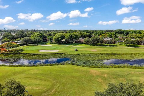Townhouse in Davie, Florida 3 bedrooms, 138.24 sq.m. № 1971857 - photo 27