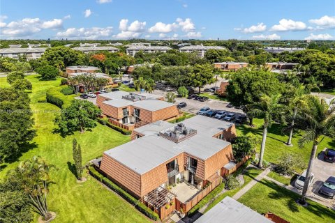 Townhouse in Davie, Florida 3 bedrooms, 138.24 sq.m. № 1971857 - photo 30