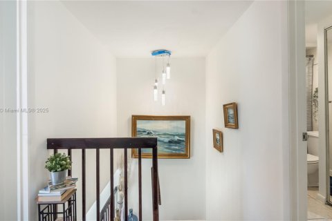 Townhouse in Davie, Florida 3 bedrooms, 138.24 sq.m. № 1971857 - photo 12