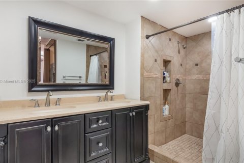 Townhouse in Davie, Florida 3 bedrooms, 138.24 sq.m. № 1971857 - photo 22