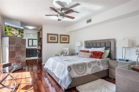 Townhouse in Davie, Florida 3 bedrooms, 138.24 sq.m. № 1971857 - photo 15