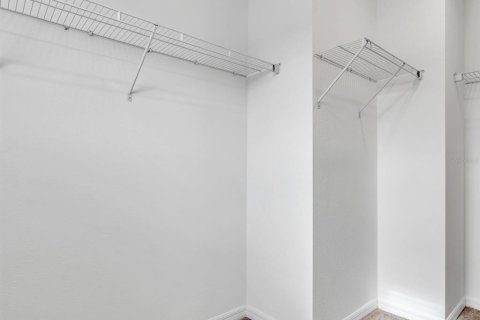 Villa ou maison à louer à Plant City, Floride: 4 chambres, 268.86 m2 № 1829195 - photo 21