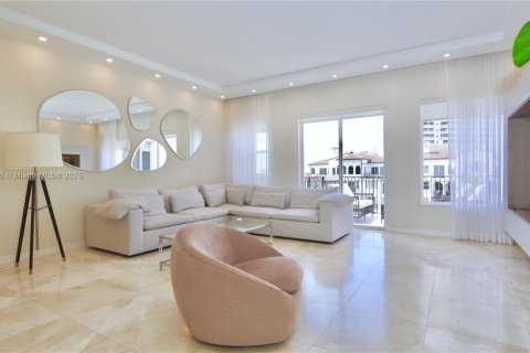 Copropriété à louer à Aventura, Floride: 2 chambres, 185.34 m2 № 1959881 - photo 2