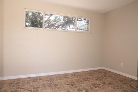 House in Saint Petersburg, Florida 2 bedrooms, 89 sq.m. № 1796150 - photo 7
