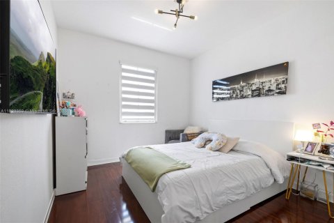 Townhouse in Doral, Florida 4 bedrooms, 171.87 sq.m. № 1788892 - photo 26