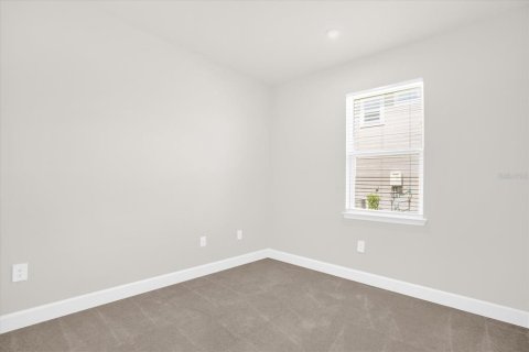 House in Apopka, Florida 4 bedrooms, 177.63 sq.m. № 1837957 - photo 7
