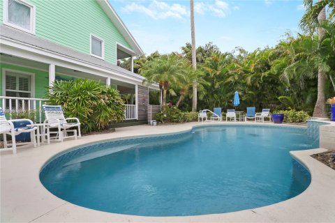 House in Hobe Sound, Florida 4 bedrooms, 258.08 sq.m. № 2019602 - photo 10