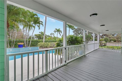 House in Hobe Sound, Florida 4 bedrooms, 258.08 sq.m. № 2019602 - photo 9