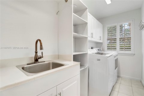 House in Hobe Sound, Florida 4 bedrooms, 258.08 sq.m. № 2019602 - photo 8