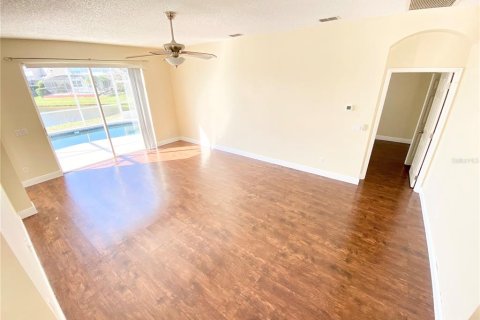 House in Orlando, Florida 4 bedrooms, 235.69 sq.m. № 2236726 - photo 24