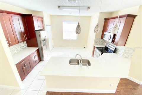 House in Orlando, Florida 4 bedrooms, 235.69 sq.m. № 2236726 - photo 16