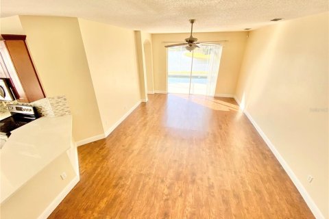 House in Orlando, Florida 4 bedrooms, 235.69 sq.m. № 2236726 - photo 22