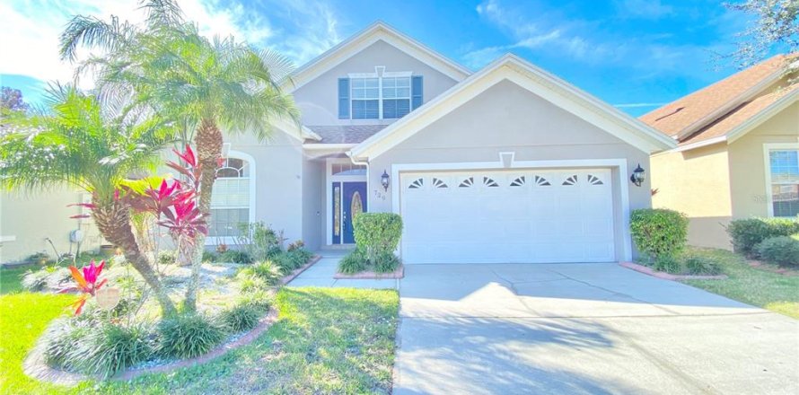 House in Orlando, Florida 4 bedrooms, 235.69 sq.m. № 2236726