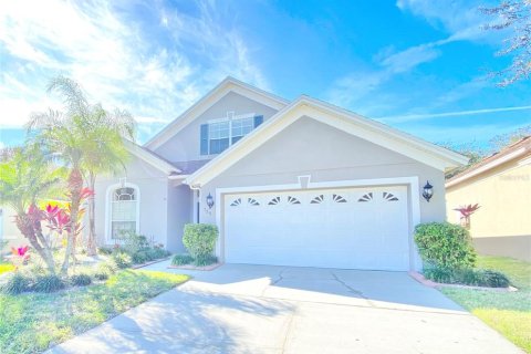 House in Orlando, Florida 4 bedrooms, 235.69 sq.m. № 2236726 - photo 2
