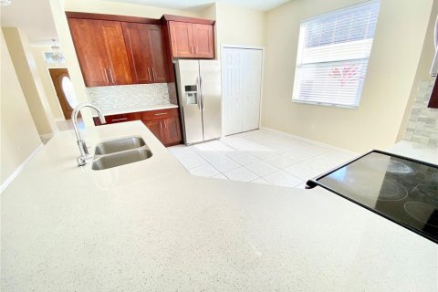 House in Orlando, Florida 4 bedrooms, 235.69 sq.m. № 2236726 - photo 18
