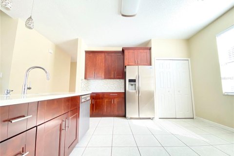 House in Orlando, Florida 4 bedrooms, 235.69 sq.m. № 2236726 - photo 17