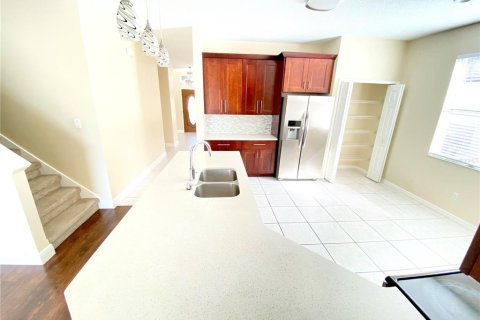 House in Orlando, Florida 4 bedrooms, 235.69 sq.m. № 2236726 - photo 13