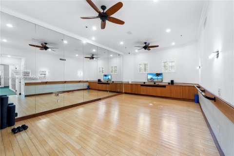 Condo in Aventura, Florida, 2 bedrooms  № 2027795 - photo 5