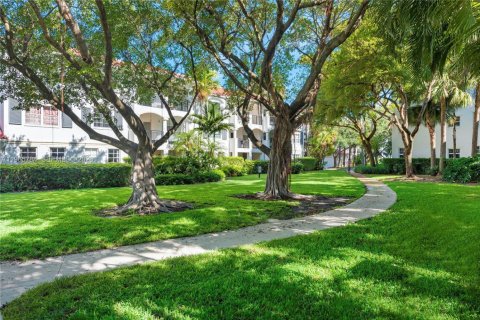 Condo in Aventura, Florida, 2 bedrooms  № 2027795 - photo 8