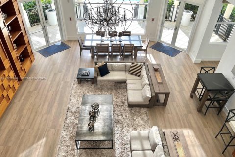 Condo in Aventura, Florida, 2 bedrooms  № 2027795 - photo 2