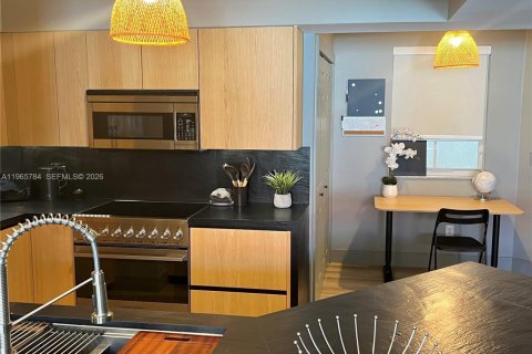 Condo in Aventura, Florida, 2 bedrooms  № 2027795 - photo 30