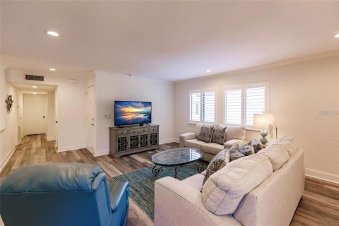 Condominio en venta en Venice, Florida, 2 dormitorios, 105.72 m2 № 2411511 - foto 23