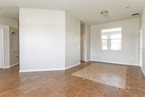 Villa ou maison à louer à Kissimmee, Floride: 3 chambres, 174.28 m2 № 2415241 - photo 4