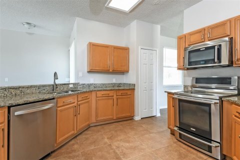 Villa ou maison à louer à Kissimmee, Floride: 3 chambres, 174.28 m2 № 2415241 - photo 7