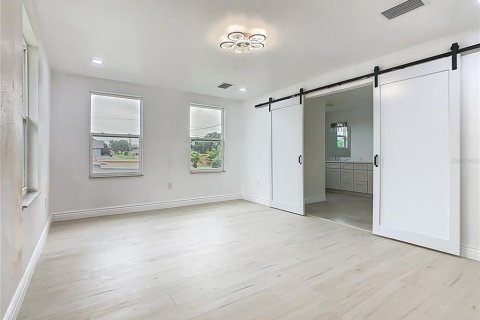 Casa en venta en Haines City, Florida, 4 dormitorios, 201.6 m2 № 1899513 - foto 18