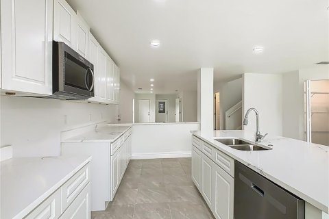 Casa en venta en Haines City, Florida, 4 dormitorios, 201.6 m2 № 1899513 - foto 12