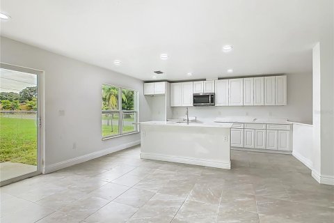 Casa en venta en Haines City, Florida, 4 dormitorios, 201.6 m2 № 1899513 - foto 7