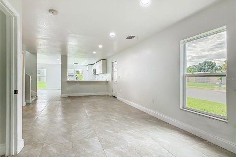 Casa en venta en Haines City, Florida, 4 dormitorios, 201.6 m2 № 1899513 - foto 25