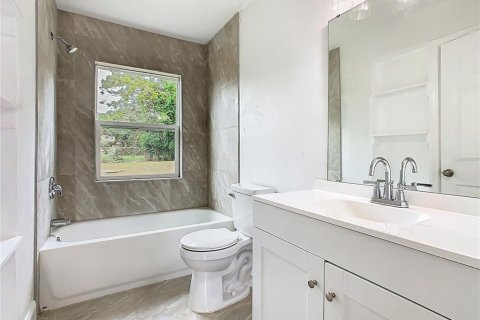 Casa en venta en Haines City, Florida, 4 dormitorios, 201.6 m2 № 1899513 - foto 13