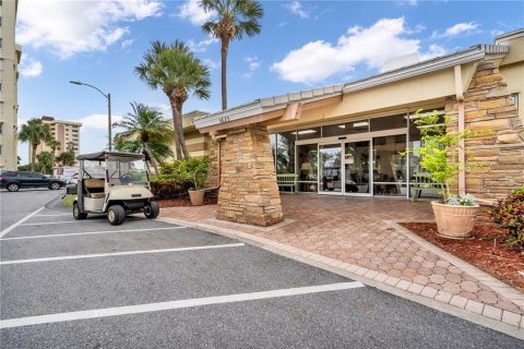 Condo in Saint Petersburg, Florida, 2 bedrooms  № 1768972 - photo 22