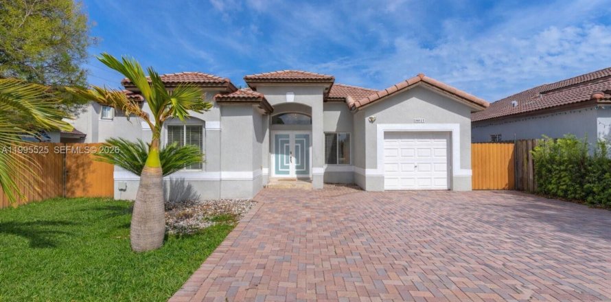 Casa en Homestead, Florida 3 dormitorios, 143.26 m2 № 2058913