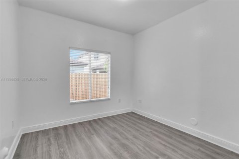 Casa en venta en Homestead, Florida, 3 dormitorios, 143.26 m2 № 2058913 - foto 20