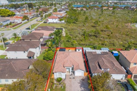 Casa en venta en Homestead, Florida, 3 dormitorios, 143.26 m2 № 2058913 - foto 24