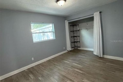 Villa ou maison à louer à Tampa, Floride: 4 chambres, 113.71 m2 № 2383786 - photo 15