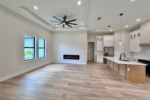 Casa en venta en North Port, Florida, 3 dormitorios, 147.62 m2 № 1869846 - foto 13