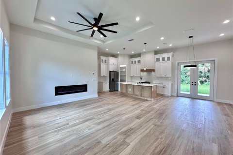 Casa en venta en North Port, Florida, 3 dormitorios, 147.62 m2 № 1869846 - foto 10